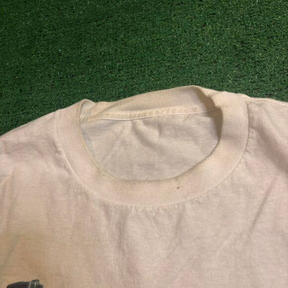 Jnco Men's Cream and White T-shirt - Picture 3 of 7